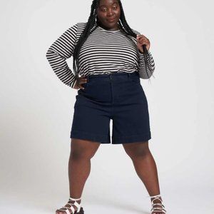 Carrie High Rise Denim Shorts Size: Large (22-24)